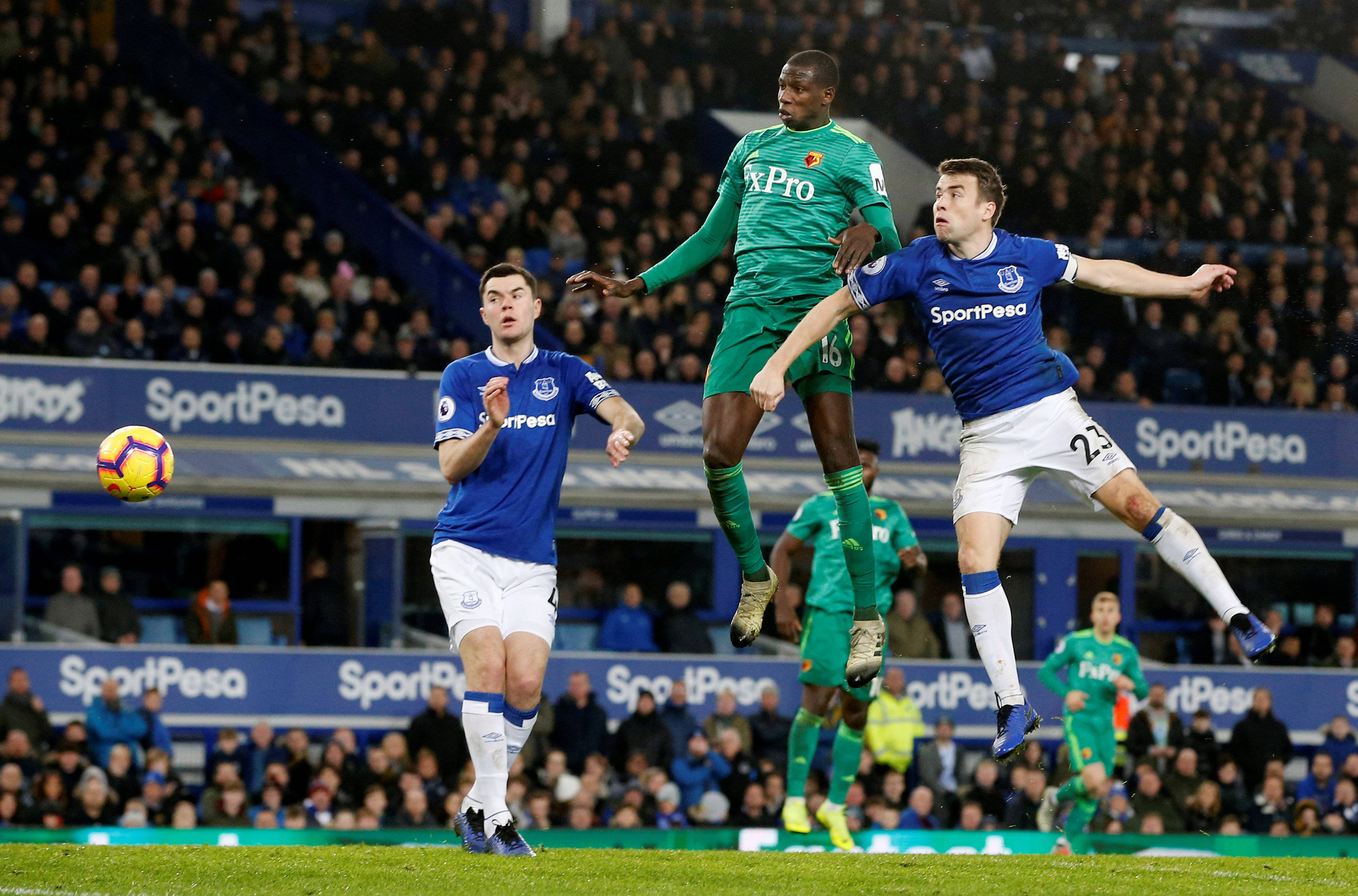 全球足球迷瞩目的赛事即将打响