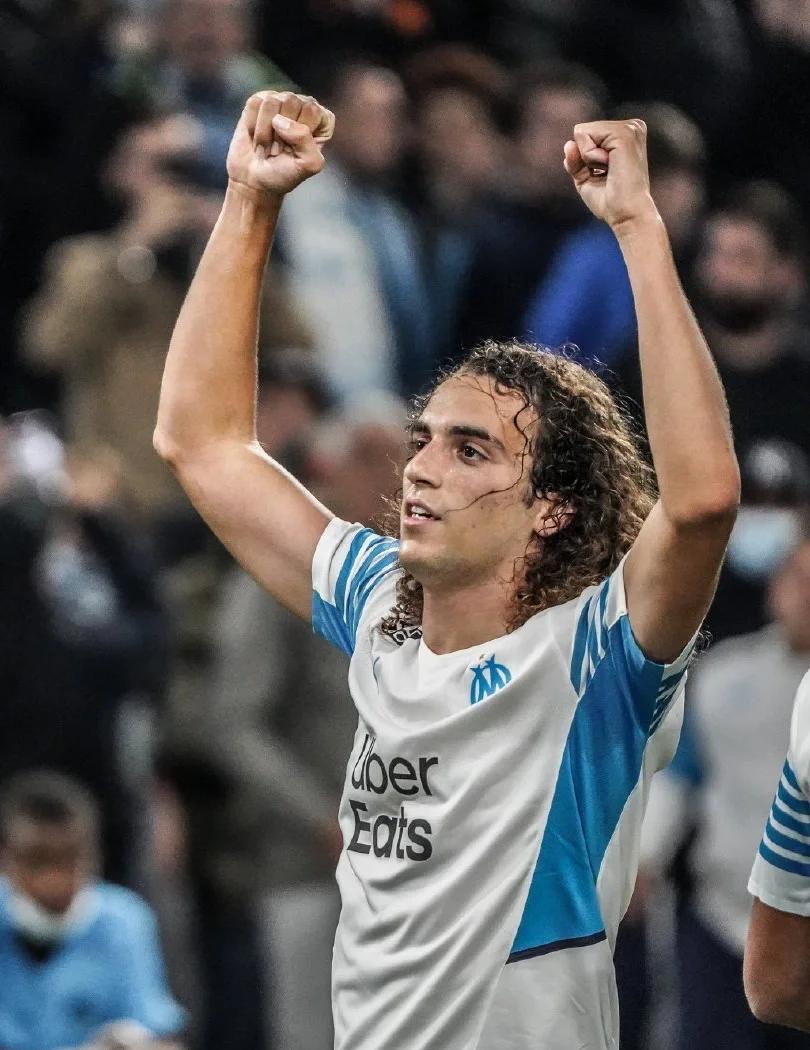 同乐城直播-马赛球迷沸腾，庆祝法国联赛胜利的简单介绍