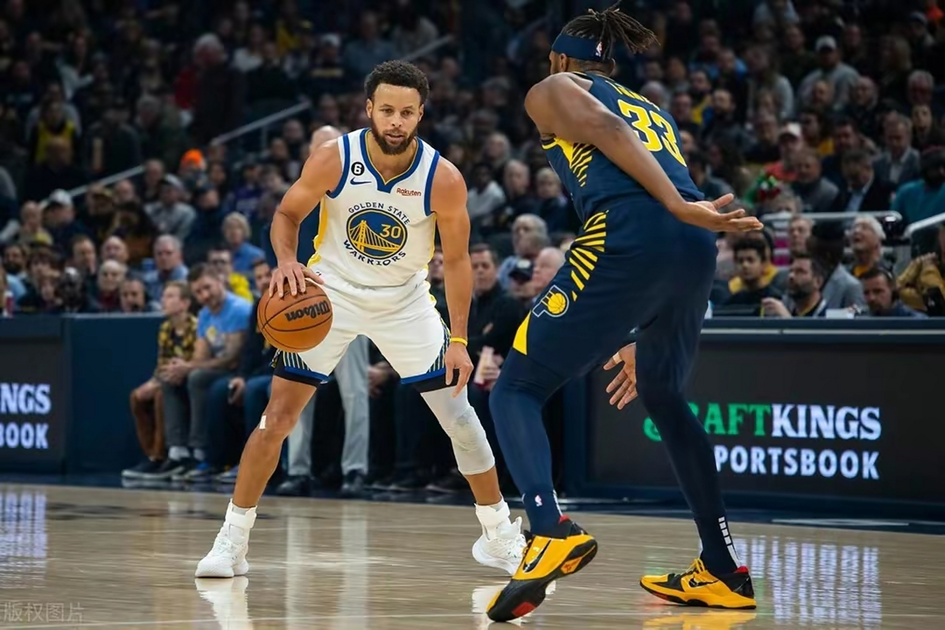 关于步行者逆转活塞，成功止步两连败的信息