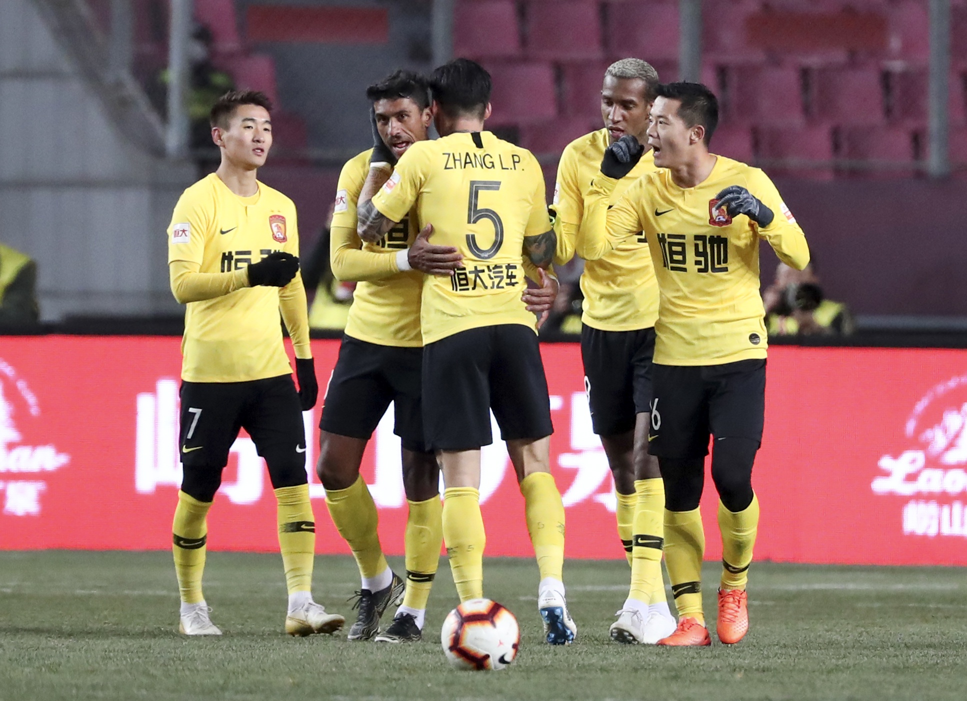 同乐城注册-广州恒大淘宝对阵山东鲁能，胜负难料