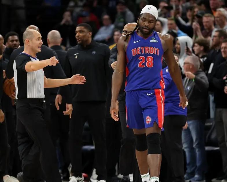 包含活塞防守端表现出色取得连胜的词条