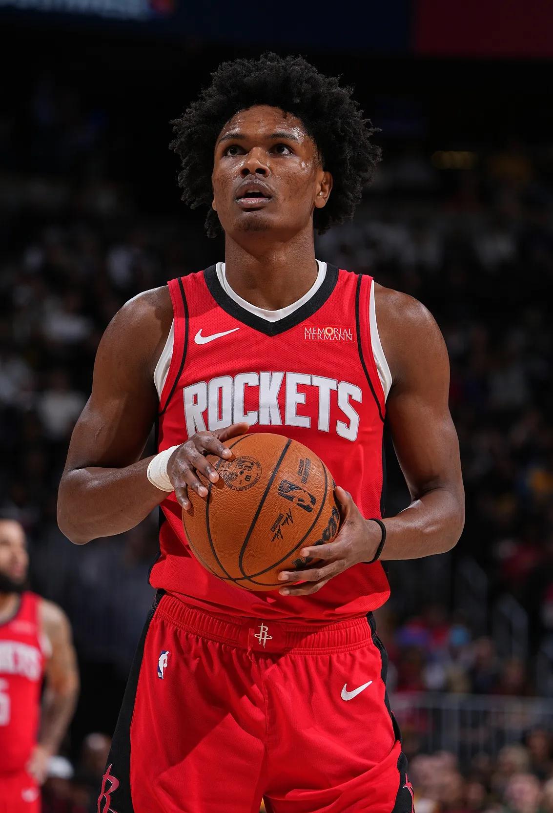 防守如铁桶！球队在比赛中打出防守高峰