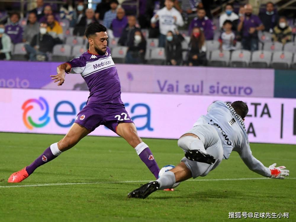 包含夏尔利在主场大胜昂热，士气大振的词条