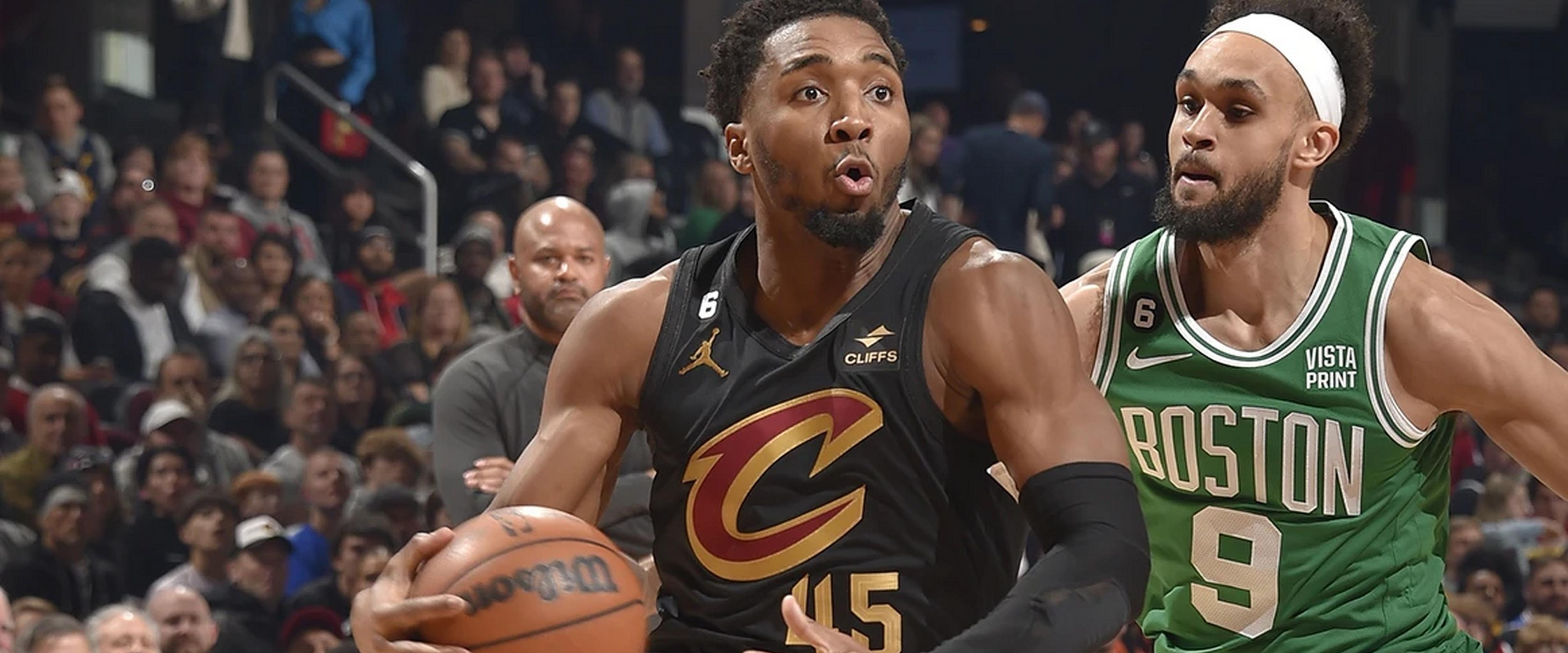 步行者逆转国王，保持不败