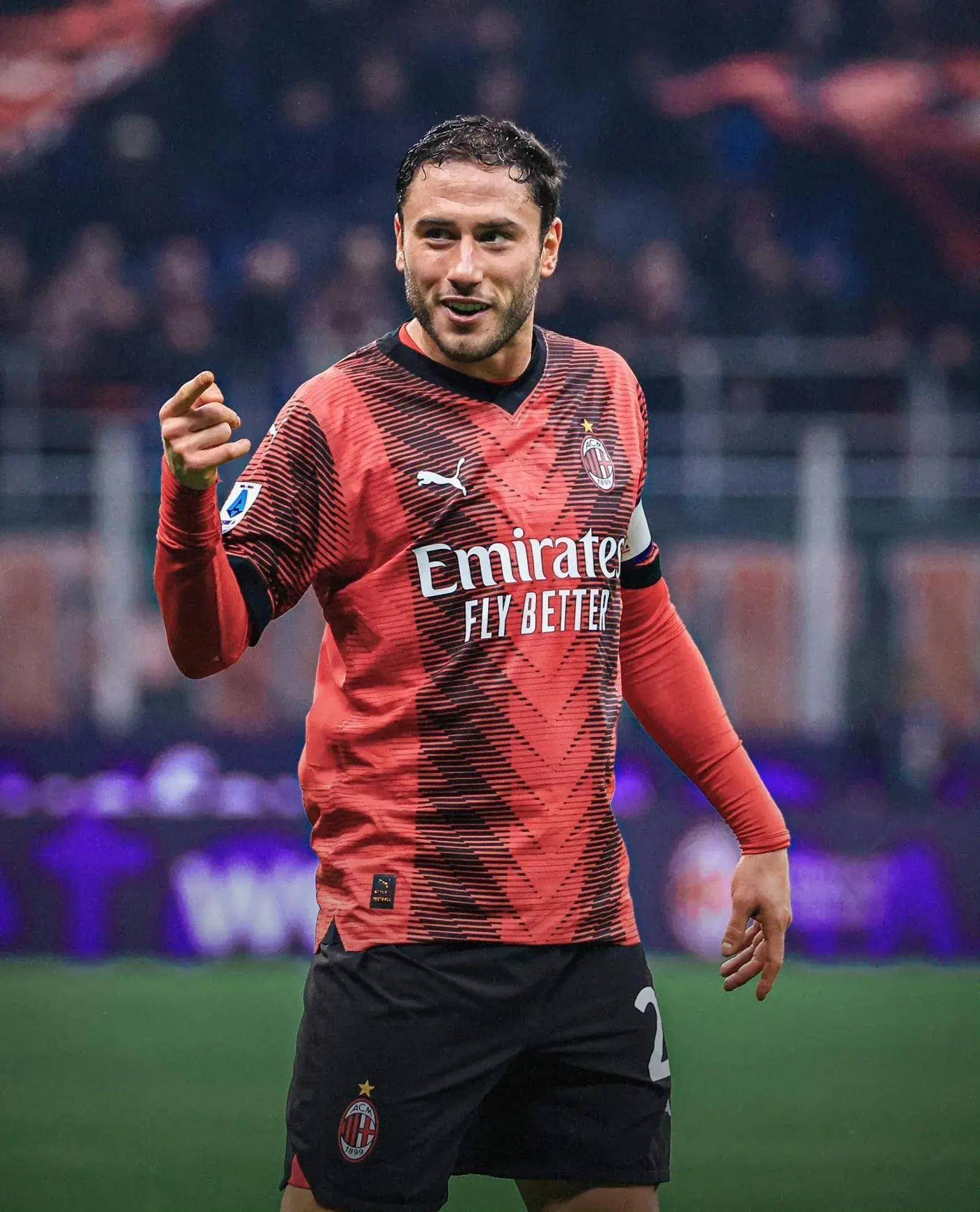 同乐城官方-关于曼奇尼点名AC米兰后防线问题：需要进一步提升配合默契的信息