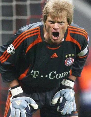 沃尔夫斯堡队门将表现神勇，助球队取胜