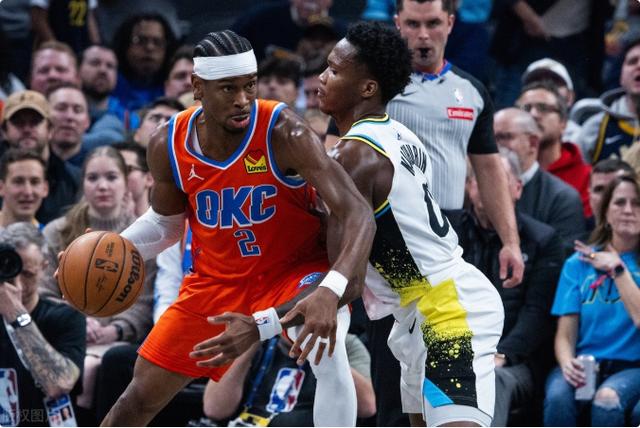 惊险绝杀！球队逆转比分，以微弱优势取得胜利！的简单介绍