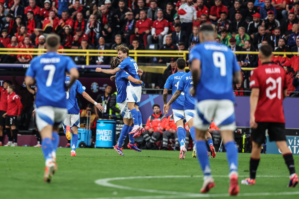 关于克罗地亚惨败俄罗斯，无缘欧洲杯预选赛四强的信息