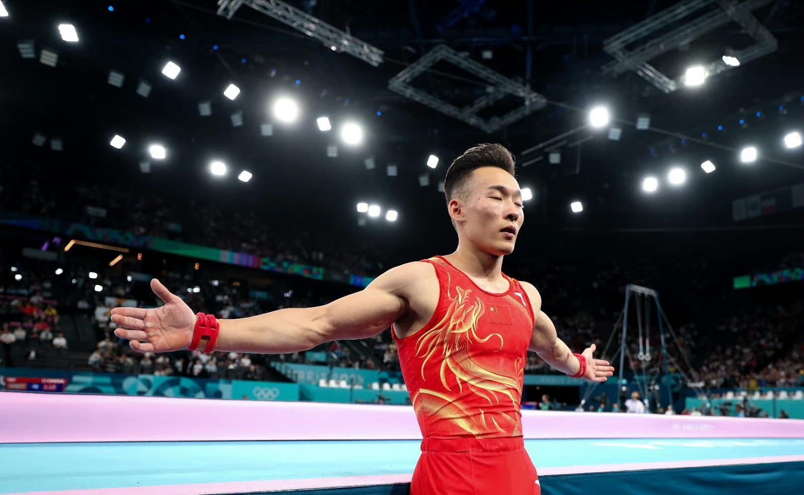 关于射击项目中选手意志坚定，夺冠在望的信息