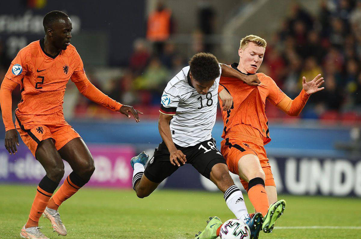 同乐城竞技-斯图加特主帅分析球队比赛失利原因的简单介绍