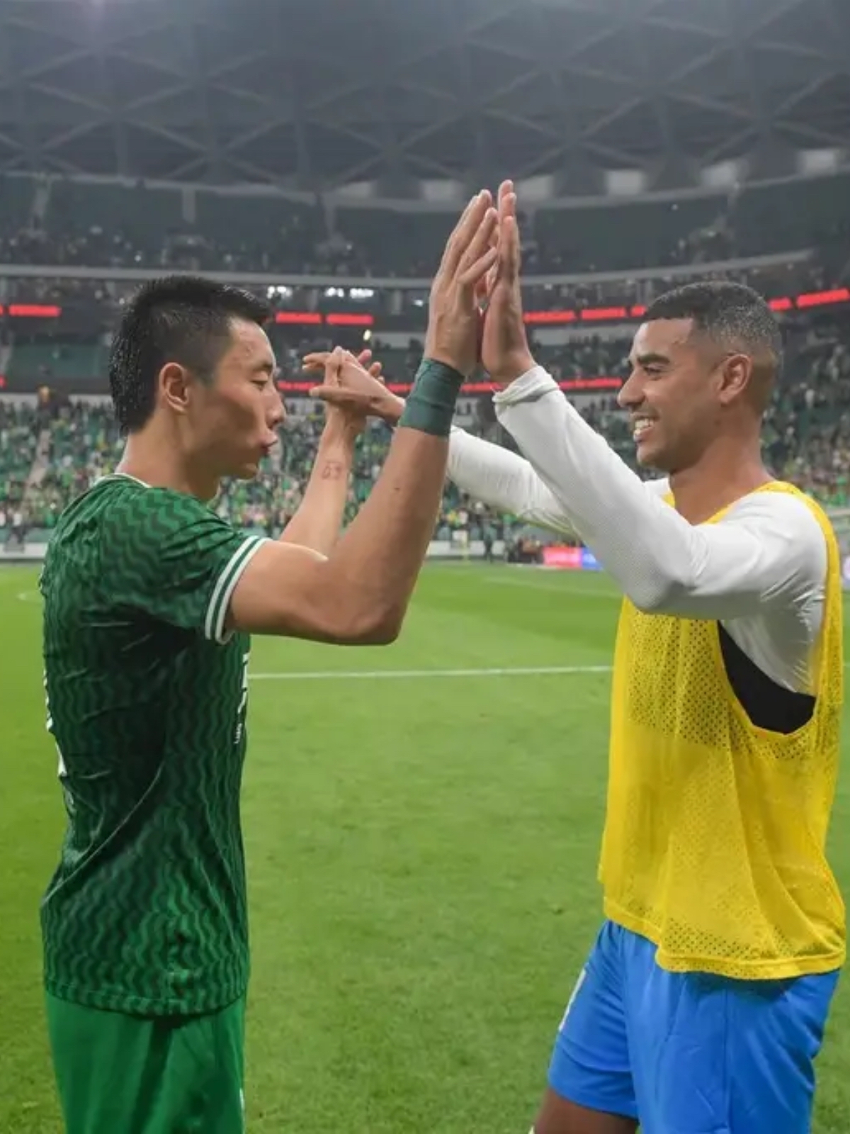 同乐城app下载地址-球员们的默契配合成就了胜利