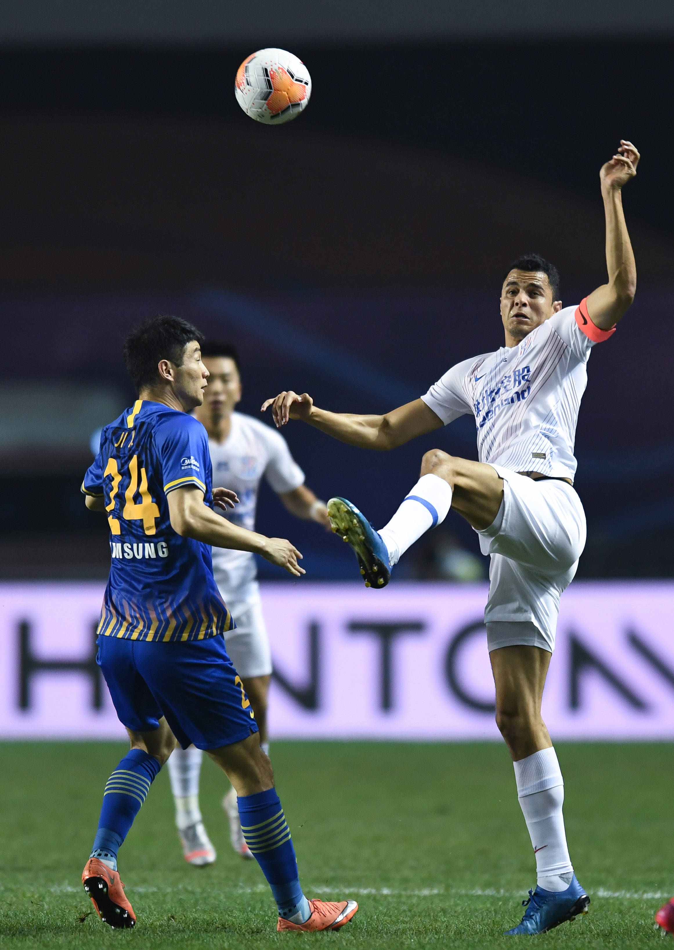 上海申花迎战江苏苏宁，胜负命中注定